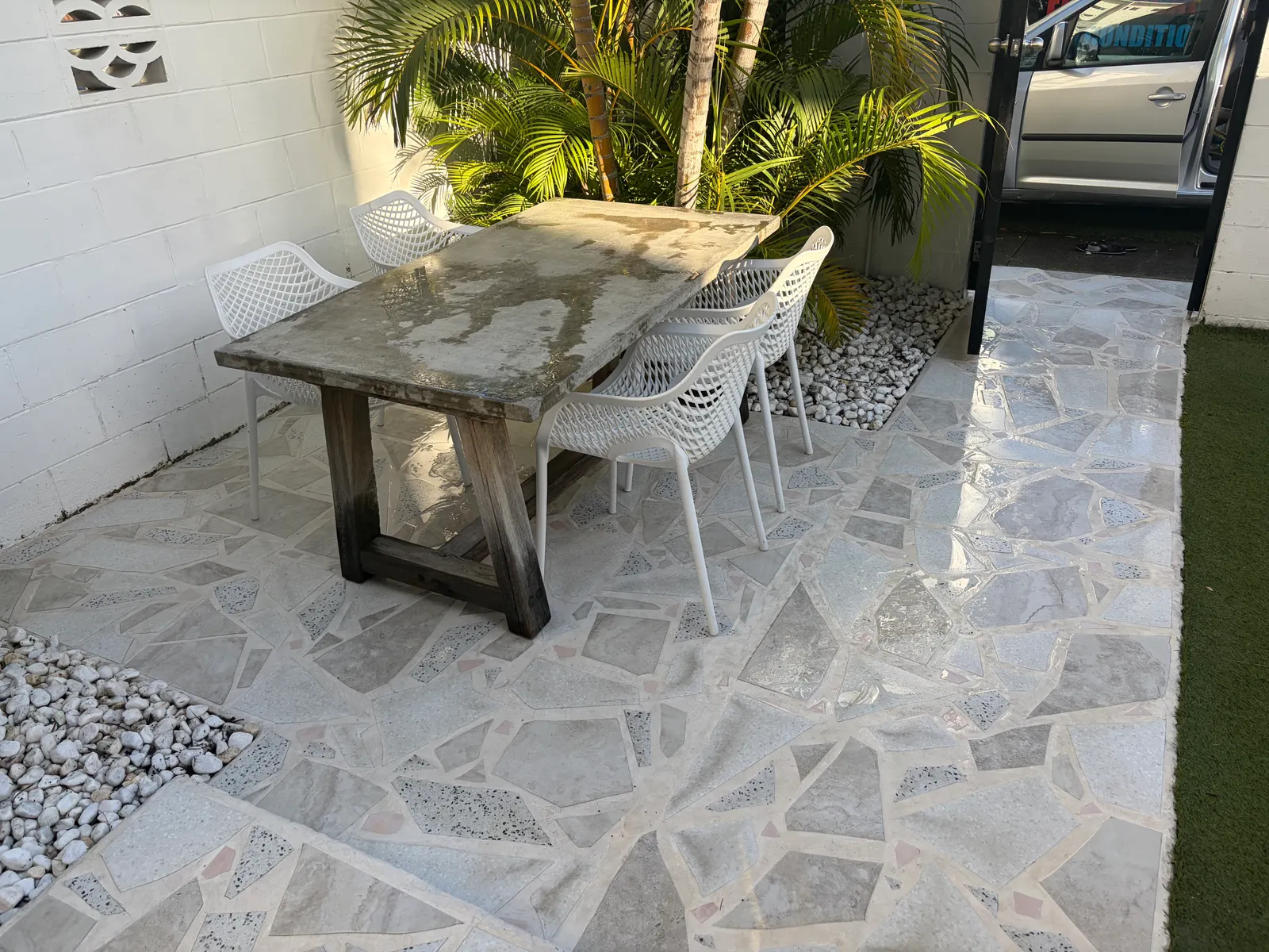Patio pressure cleaning on the Gold Coast